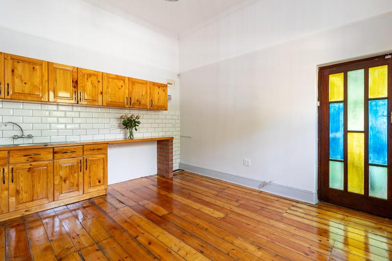 5 Bedroom Property for Sale in Observatory Western Cape